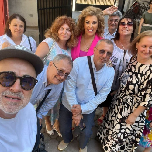 revedere emoționantă la Colegiul Mircea cel Bătrân din Constanța pentru peste 70 de foști elevi