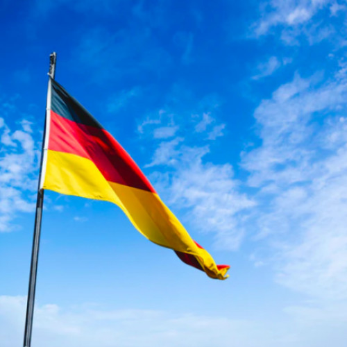 Polonia devine tot mai atractivă pentru imigranți, în timp ce migrația polonezilor către Occident scade