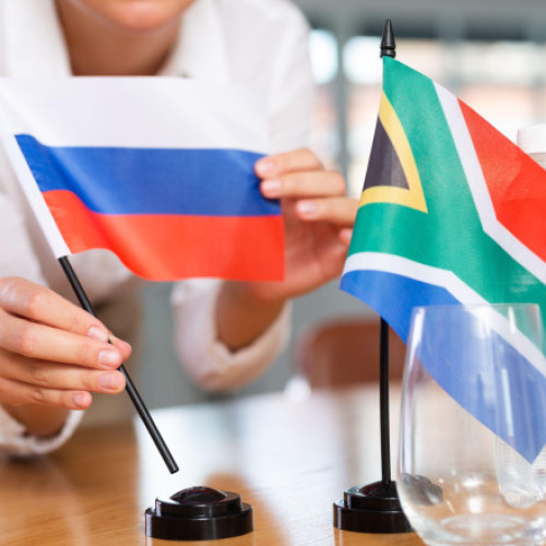 Rusia intensifică influența în Africa prin rețele de propagandă și contacte militare