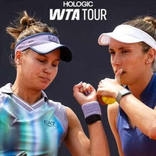 Veronika Kudermetova și Elise Mertens, câștigătoarele la dublu feminin de la Wimbledon