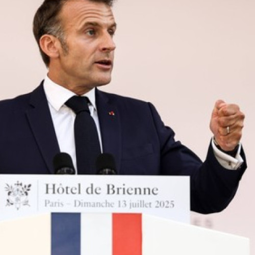 Macron anunță dublarea bugetului pentru apărare până în 2027