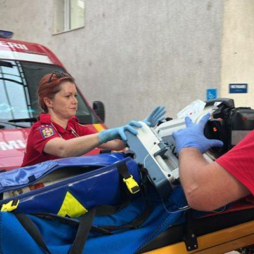 Tânăr de 17 ani salvat în ultimul moment după ce a fost tras în râu în Putureni