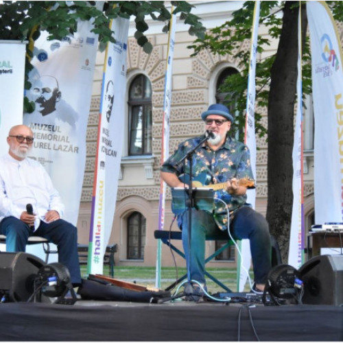 artistul orădean AG Weinberger și-a lansat cartea "Muzica între libertate și manipulare" în Oradea