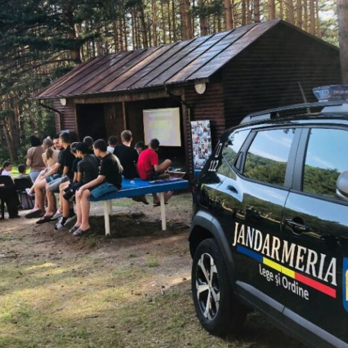 elevii din Ucraina, în vizită la jandarmii vrânceni în cadrul unei tabere a românilor din străinătate