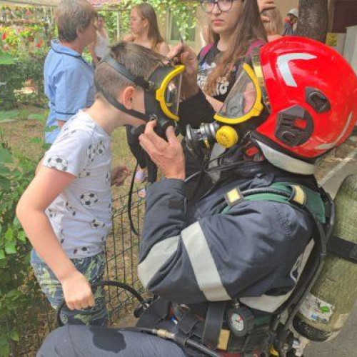 Incendiu într-un cartier din Botoșani alertă și evacuări