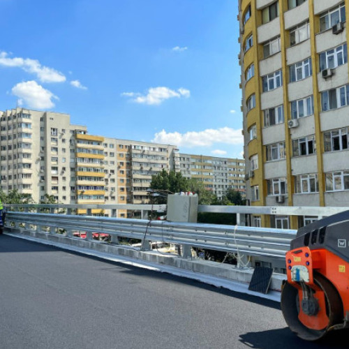 Au început lucrări de reparare a străzilor și trotuarelor din București