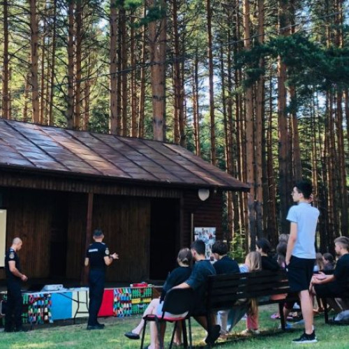 Jandarmii vranceni au sprijinit elevii români din Ucraina în cadrul taberelor ARC