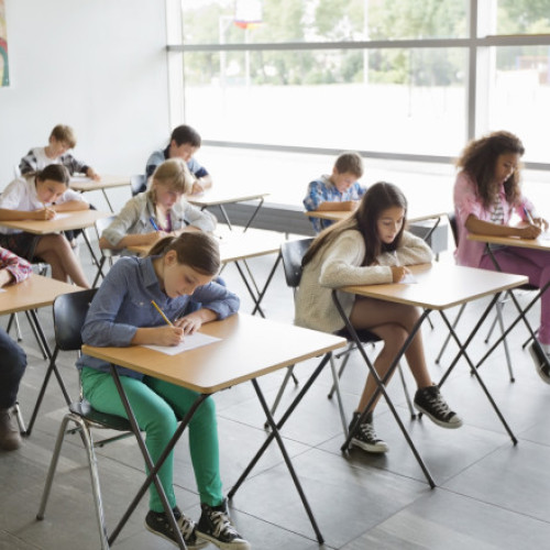 Peste 39.700 de candidați susțin marți proba scrisă a concursului național pentru ocuparea posturilor didactice vacante din învățământul preuniversitar