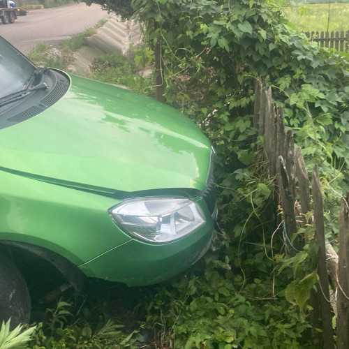 accident rutier pe drumurile comunale din Neamț, produs din cauza unui șofer începător