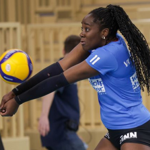 corona brașov își întărește lotul pentru sezonul 2025/26 cu o jucătoare experimentată