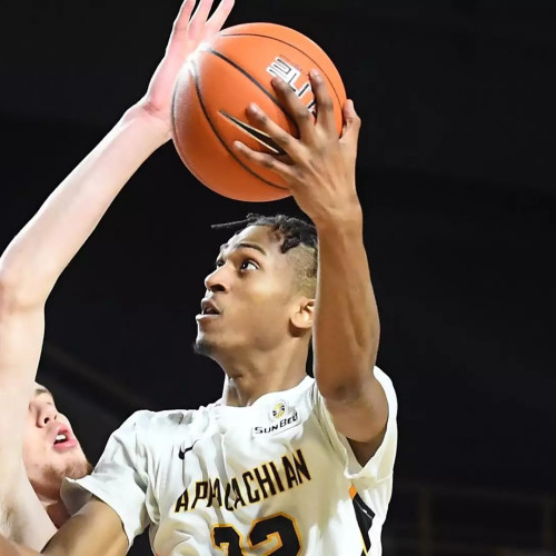 Corona Brașov își întărește lotul cu un transfer important: Tyrell Reese Johnson