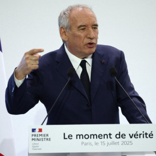 Francois Bayrou propune măsuri dure de austeritate pentru reducerea deficitului bugetar al Franței