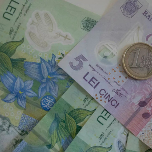 Leul a avut o zi stabilă marți, cu tranzacții în intervalul 5,078 - 5,082 lei, ceea ce a dus la o ușoară creștere a mediei de la 5,0795 la 5,0798 lei. Potrivit site-ului viata-libera.ro, după câteva săptămâni consecutive de scădere a indicilor ROBOR, care au atins cele mai mici valori din ultimele două luni, tendința s-a temperat, ceea ce indică un echilibru al lichidității în piață.