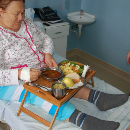 Alocațiile de hrană ale pacienților internați în spitale, o problemă veche și nerezolvată de ani de zile