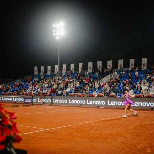 Româncele avansează în turul al doilea la turneul WTA de la Iași