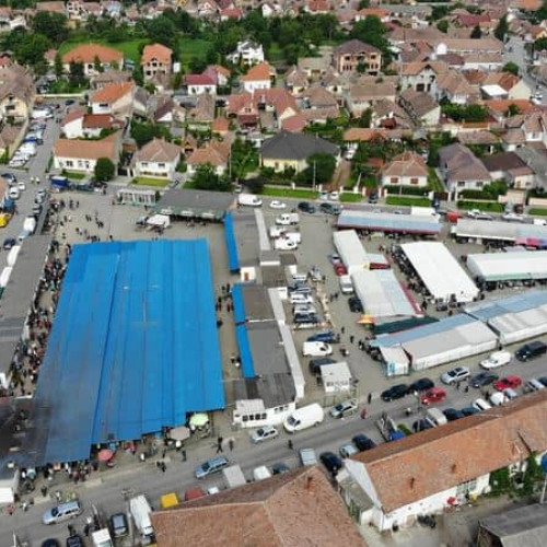 Mai multe spații din Piața Dacia din Sebeș vor fi scoase la licitație