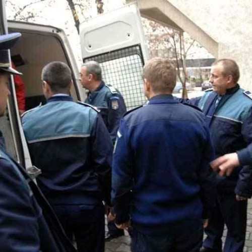 Doi bărbați din Botoșani arestați preventiv pentru agresiuni și amenințări