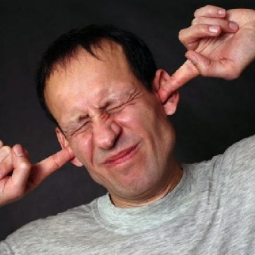 locatarii unui imobil de pe strada Horea se plâng de zgomotul produs de angajați