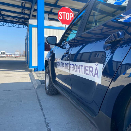 Vehicul cu numere false și permis necorespunzător, confiscat de polițiștii de frontieră la Constanța