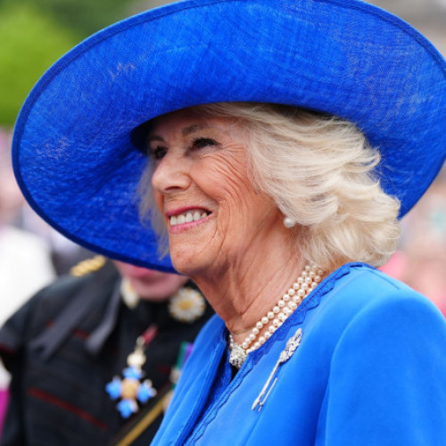 Camilla, Regina Marii Britanii, va primi gradul de viceamiral în cadrul Marinei Regale, anunță șeful marinei. Potrivit sursei, ceremonia oficială va avea loc miercuri, în timpul vizitei sale la baza navală din Devonport, unde va participa la o ceremonie dedicată încheierii primei misiuni a submarinului HMS Astute. Aceasta va fi o ocazie pentru a celebra cele mai recente succese ale submarinului, care a avut cea mai lungă misiune din istoria marinei britanice, ultimii 15 ani, și care va intra într-o revizie majoră, menită să îi permită să continue misiunile de patrulare, protejând interesele Regatului Unit.