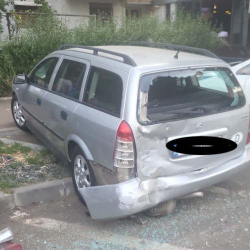 Trei mașini din Galați trebuie reparate după un accident produs pe strada Otelarilor