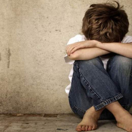 Dependenta adolescentilor de telefoane, o problema tot mai grava