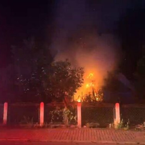 incendiu la radauti după ce un bărbat în stare de ebrietate a aruncat o țigară aprinsă