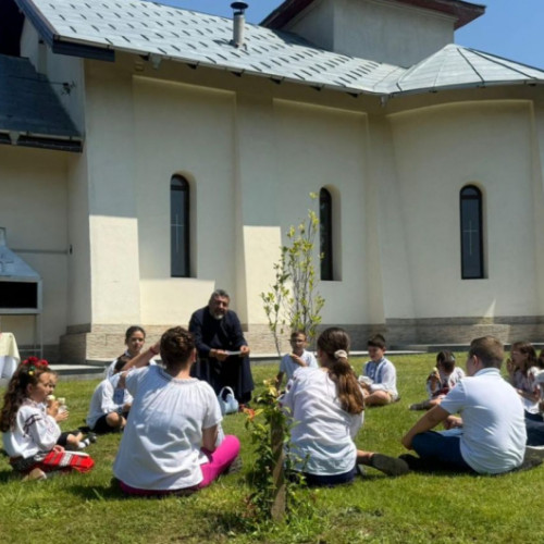 eveniment de vacanță în satul izvoarele din giurgiu: activități creative și religioase pentru copii