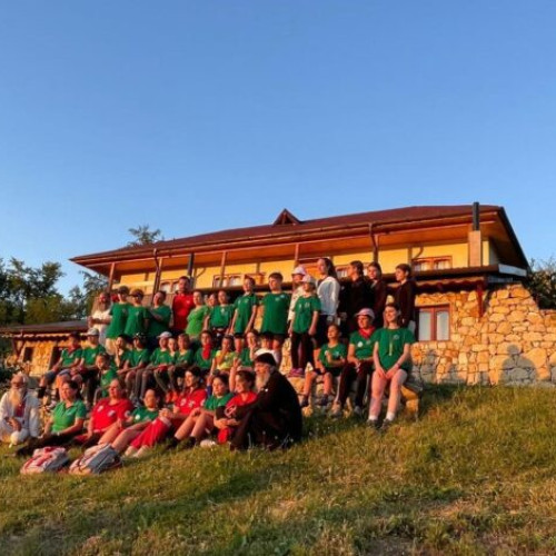 Trei profesori din Merei au redescoperit conexiunea cu natura prin proiecte educaționale în aer liber