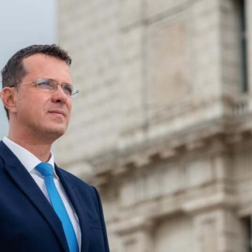 Modificări la legea apărării naționale pentru promovarea voluntariatului militar