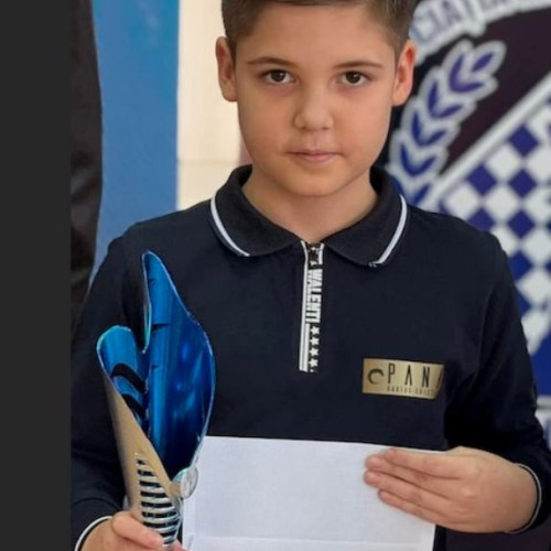 tânăr sahist vrâncean premiat pentru performanțe remarcabile de consiliul județean