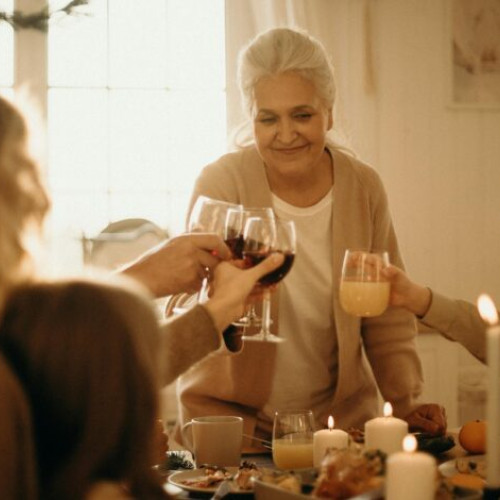 cum să organizezi o cină acasă de neuitat