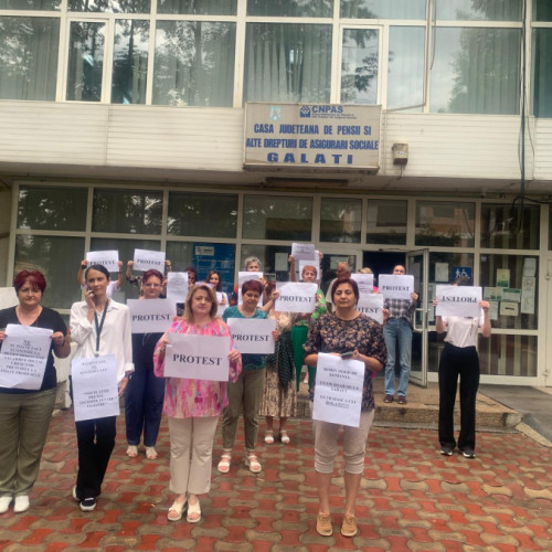 Protest la Casa Județeană de Pensii Galați împotriva măsurilor de austeritate