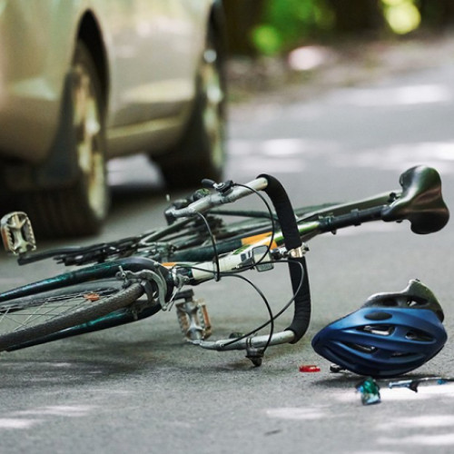 Elev de 10 ani, accident rutier pe strada Nicolae Bălcescu