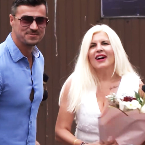 elena udrea îl așteaptă pe eva, fiica sa, ca o surpriză pentru ea