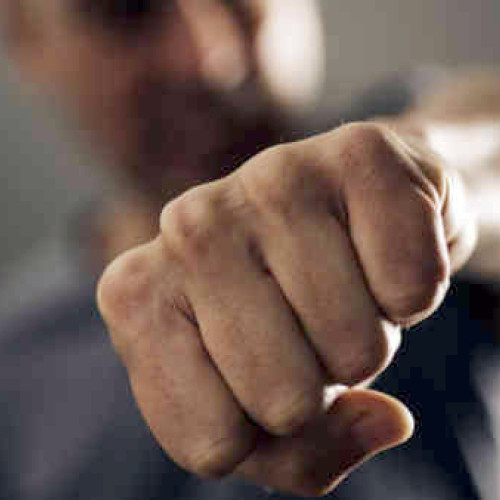 Un vecin din Petroșani primește ordin de protecție după un conflict