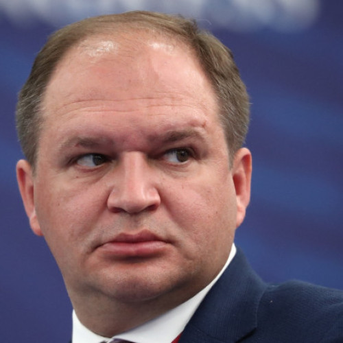 Ion Ceban, primarul orașului Chișinău, are interdicție de intrare în România și în spațiul Schengen pentru o perioadă de cinci ani. Acesta afirmă că acuzațiile aduse de ministrul român de Externe, Oana Toiu, sunt nefondamentate și consideră că decizia este o tentativă politică de influențare a alegerilor parlamentare din Republica Moldova, care vor avea loc pe 28 septembrie.