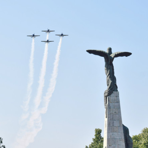 De Ziua Aviatiei Române, linii de autobuz deviate duminică între 08:30 și 11:15