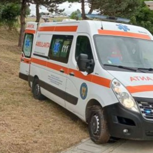 Ambulanta a intervenit pentru un bărbat inconștient în zona Pacea