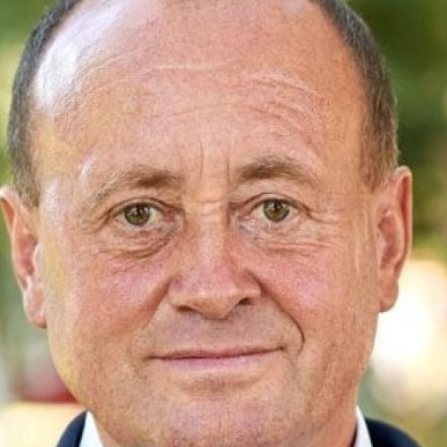 Primar și fost director silvic, acuzați de corupție în Maramureș