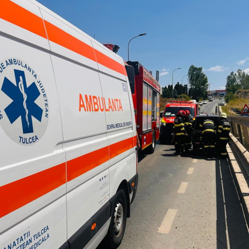 Resurse medicale mobilizate după un accident în Medgidia