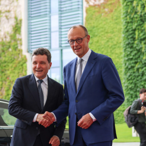 Friedrich Merz acuză interferențe ale Rusiei în alegerile din România și încurajează o reacție europeană mai fermă