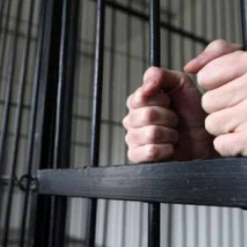 Titlu: bărbat de 70 de ani din Popesti condamnat la patru ani de închisoare pentru act sexual cu minoră