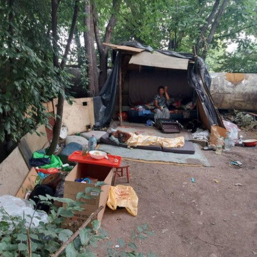 Persoane fără adăpost, evacuate din zona ANL Brâncuși de autorități