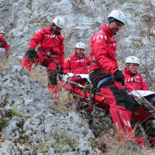 Cinci persoane salvate de pe munte în ultimele 24 de ore