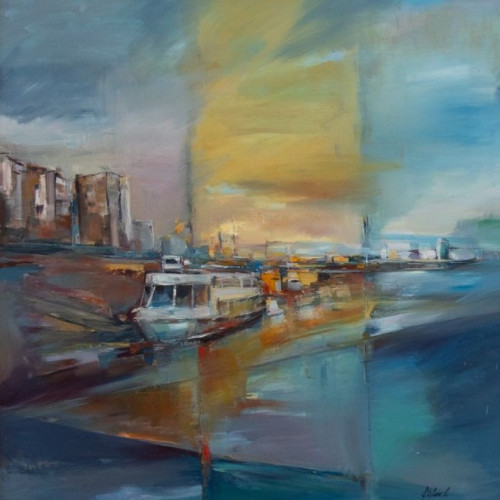 În galeriile &quot;Nicolae Mantu&quot; din Galați a fost deschisă ediția din acest an a Salonului de vară al Filialei Galați a Uniunii Artiștilor Plastici din România (UAPR). Evenimentul aduce pe simeze o varietate de lucrări, printre care pictură, sculptură, grafică, colaj și artă decorativă. Potrivit radiografiei expoziției, pe simeze se regăsesc opere semnate de artiști de toate vârstele, de la octogenarii Teodor Visan și Nicolae Carbunaru, până la tinerii talente Cristiana-Emanuela Tarbuc, Diana Paunescu, Georgiana Geanina Susanu, Claudia-Andra Riza și Cosmin-George Caraman, aceștia din urmă fiind recent acceptați ca membri stagiari ai filialei galatene.