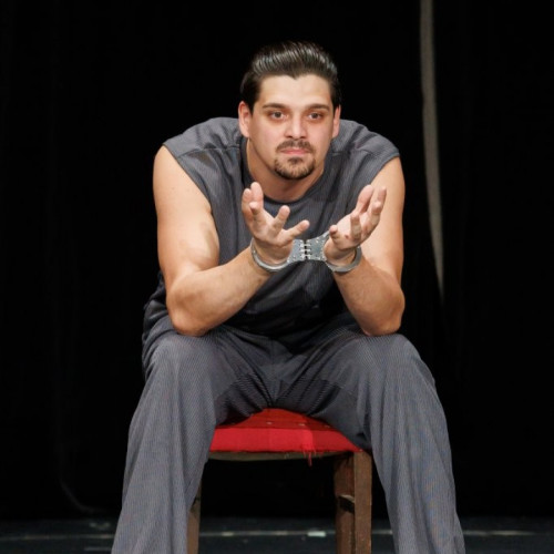 Laurentiu Bobeica, actor din Galați, a reușit să treacă cu succes de preselecțiile pentru Gala Tânărului Actor HOP 2025, eveniment ce va avea loc la Teatrul de Stat Constanța între 28 și 31 august.