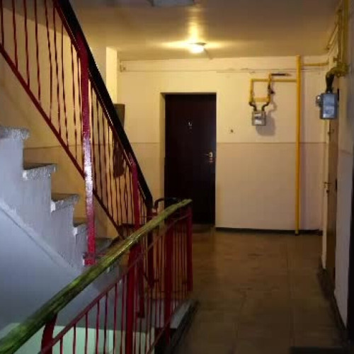 Apartament din Botoșani scos la vânzare din cauza datoriilor la apă