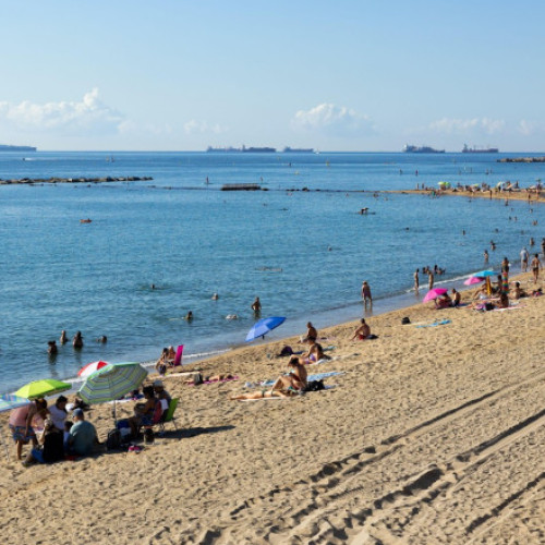 Spania introduce reguli mai stricte pentru turisti în 2025 pentru a proteja mediul și a controla numărul mare de vizitatori