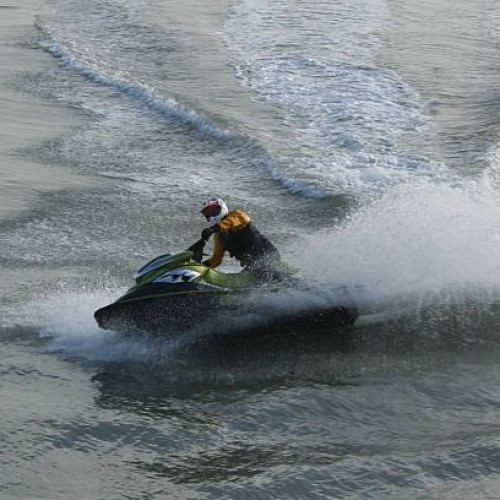 doi copii loviți de un ski-jet pe fluviul dunărea în zona plajei Gostinu